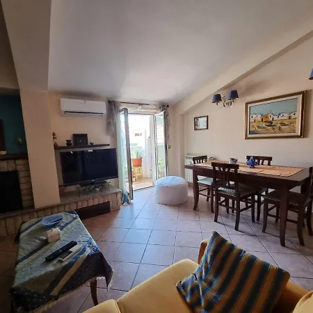 Casavelia * Scalea