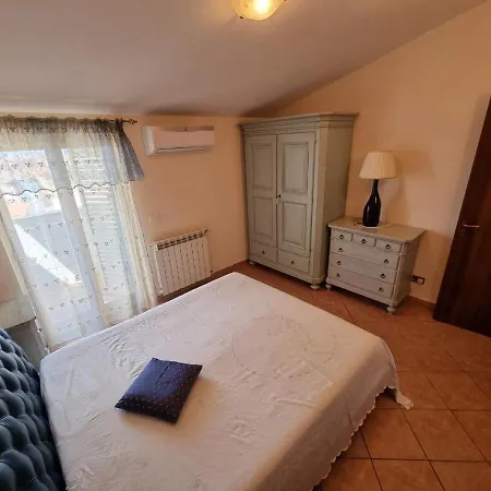 Casavelia *